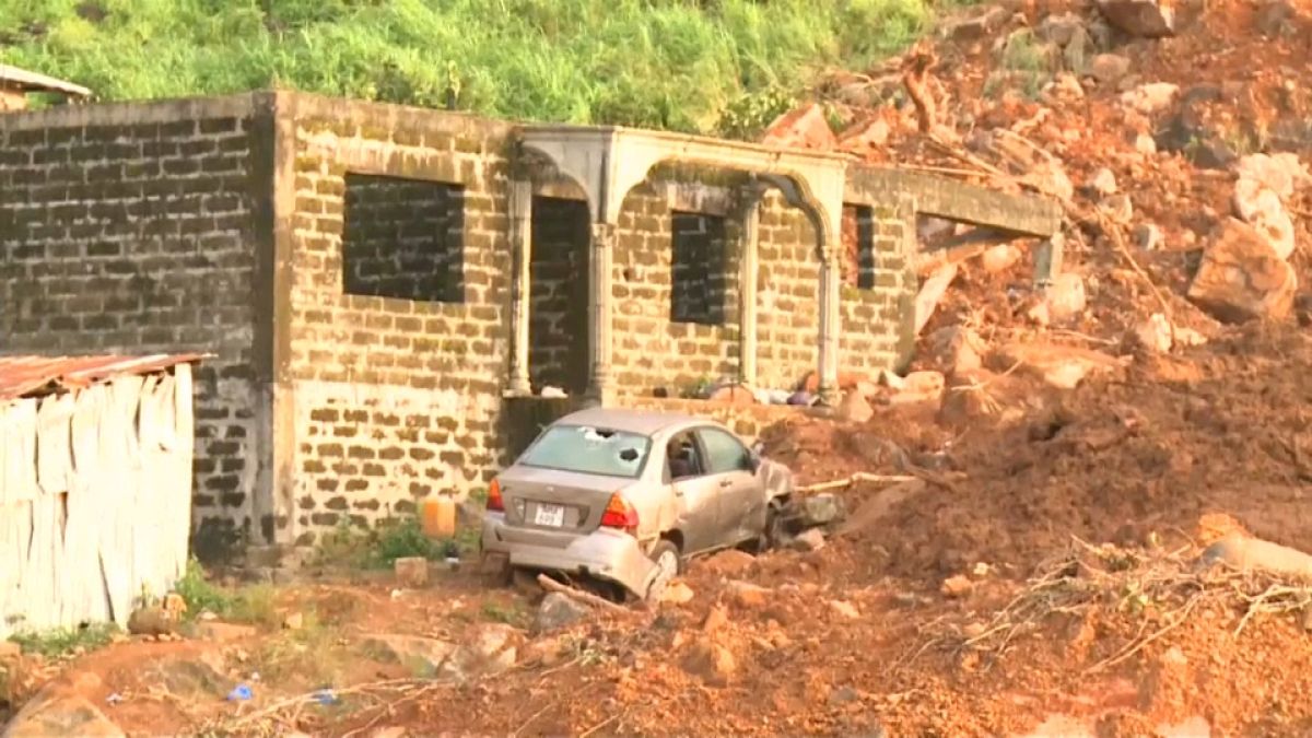 400 قتيل على الأقل في كارثة سيراليون