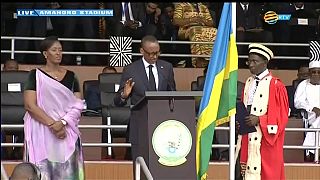 Au Rwanda, Paul Kagame prête serment