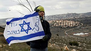 محكمة إسرائيل العليا تجمد قانونا يشرع البؤر الاستيطانية