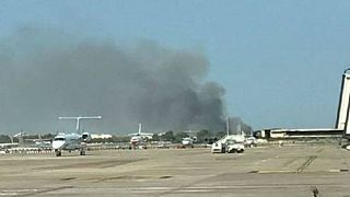 إندلاع حريق في مطار برشلونة بعد يوم من حادثة الدهس