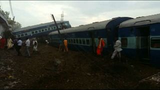 هند؛ خروج مرگبار قطار از ریل