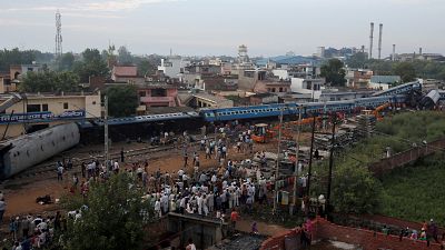 Hindistan'da tren kazası: 23 ölü 123 yaralı
