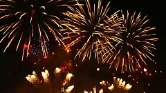 100.000 bei Feuerwerk-Festival in Moskau