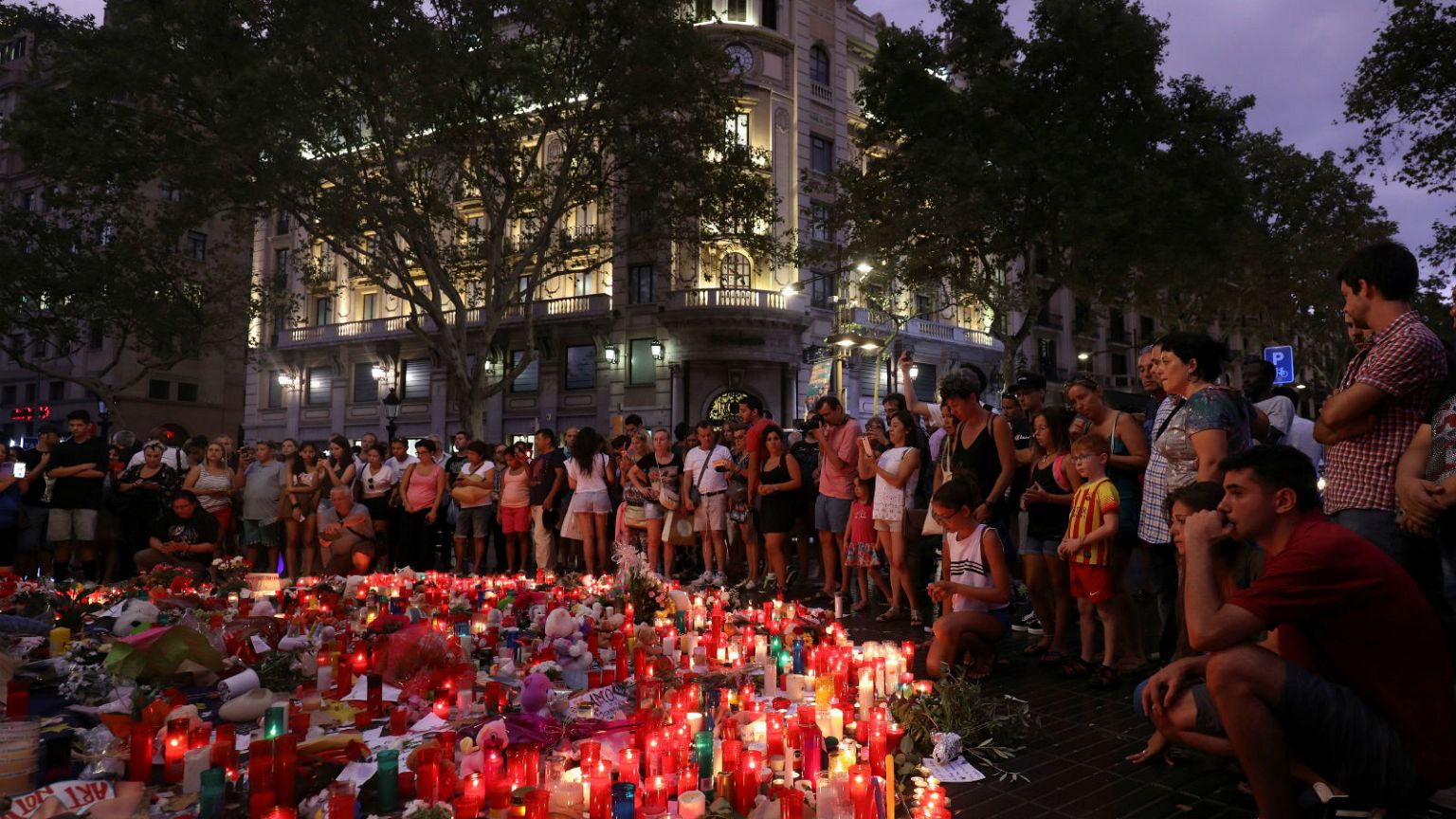 Ελλάδα: Δεν επηρεάζεται ο τουρισμός από τα χτυπήματα στη Βαρκελώνη