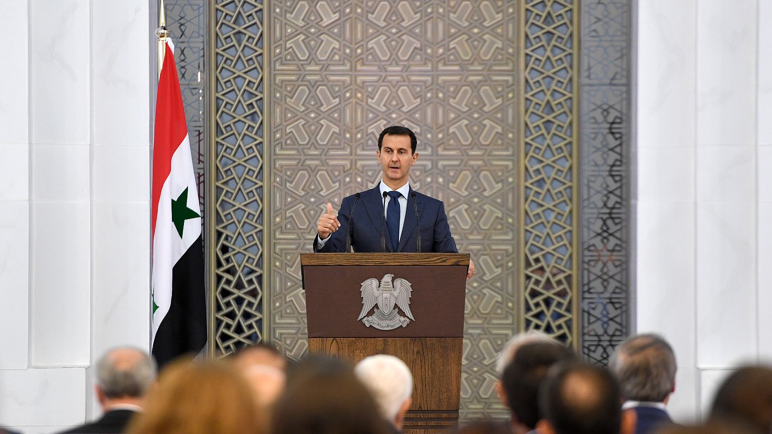 بشار اسد: جنگ ادامه دارد اما نشانه های پیروزی به چشم می خورد