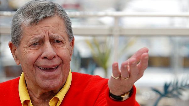Jerry Lewis è morto di 'cause naturali' nella sua casa di Las Vegas. Aveva 91 anni Jerry Lewis è morto di 'cause naturali' nella sua casa di Las Vegas. Aveva 91 anni