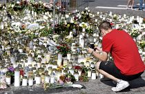 Minuto de silêncio em Turku depois do atentado com arma branca