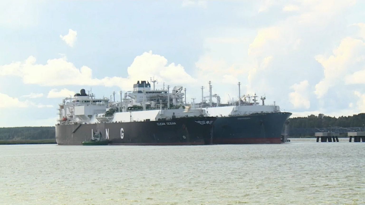 Литва приняла американский газ