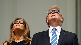 Millionen Menschen beobachten Sonnenfinsternis über den USA