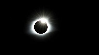 El eclipse solar deja sin luces a más de uno