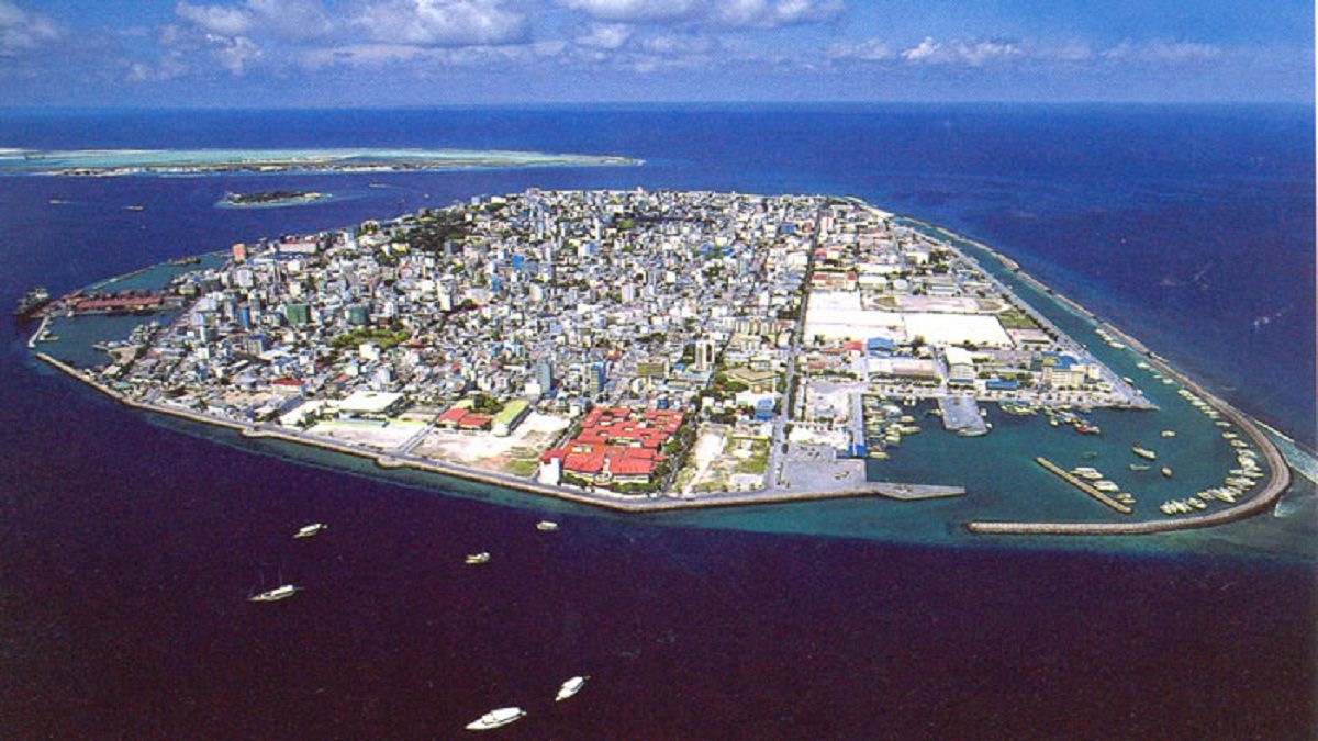 ارتش مالدیو در حمایت از دولت پارلمان را به محاصره خود درآورد