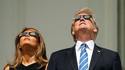 Le spectacle des spectateurs de l'éclipse