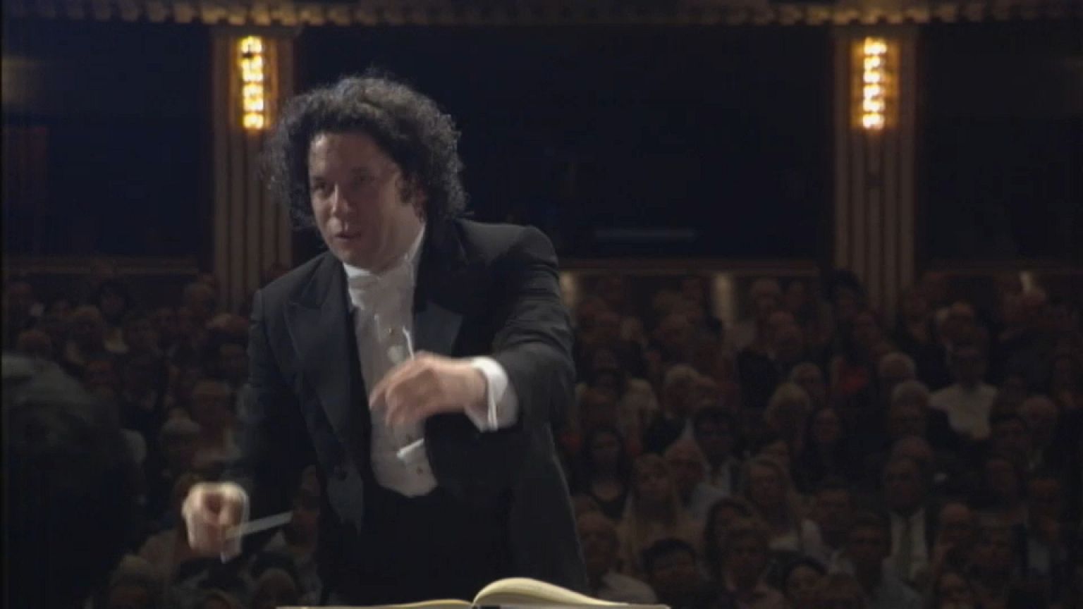 Notas disonantes entre Dudamel y Maduro