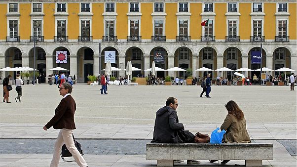 Útakadályokkal védi a turistákat Lisszabon Útakadályokkal védi a turistákat Lisszabon