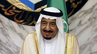 الملك سلمان يصل إلى السعودية بعد اجازة مثيرة للجدل في طنجة