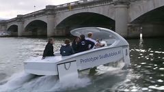 Летать иль плавать? Парижанам предложат такси, парящее над водой