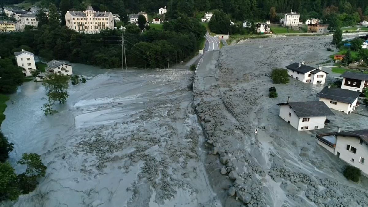 Up to 14 people missing after devastating Swiss landslide