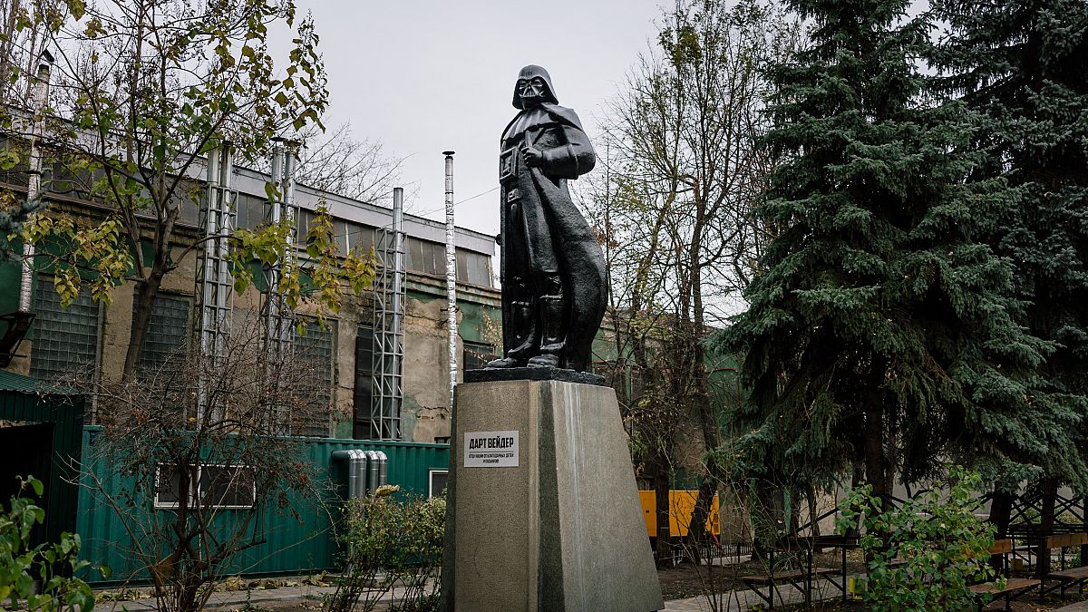 Hogyan bánik Lenin szobraival Ukrajna?