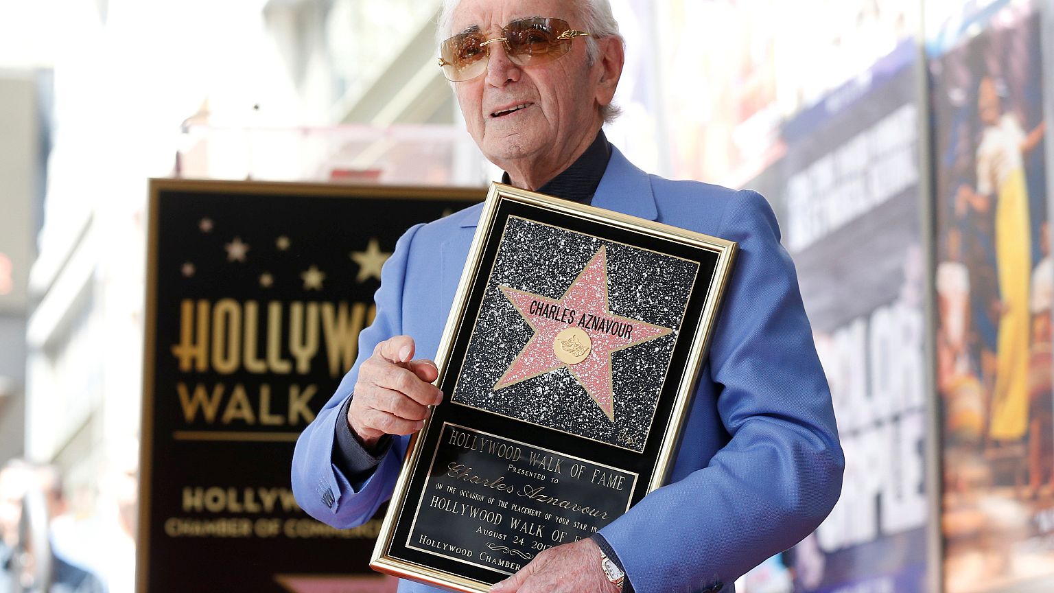 Aznavour 93 yaşında Şöhretler Kaldırımı'nda