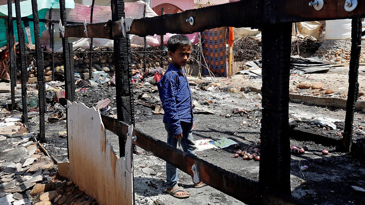 71 قتيلا على الأقل في هجمات متمردين مسلمين بميانمار