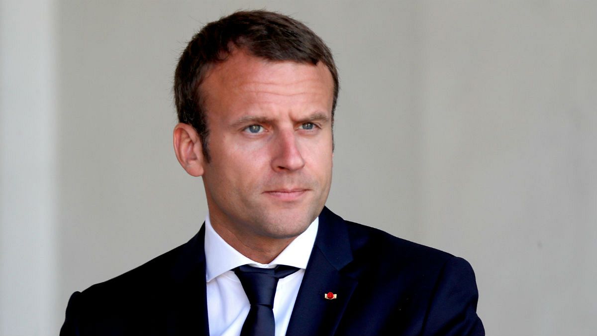Il trucco di Macron è costato 26000 euro in tre mesi ai francesi