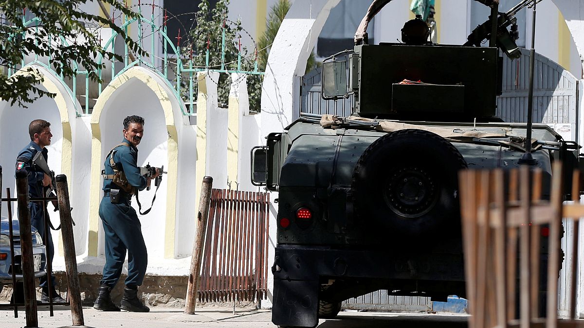 Estado Islâmico reivindica ataque mortal em mesquita de Cabul