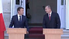 A francia elnök keleti szövetséget épít