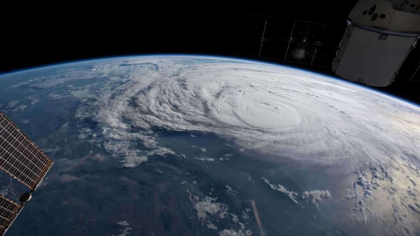 Hurricane Harvey barrels into Texas | Euronews