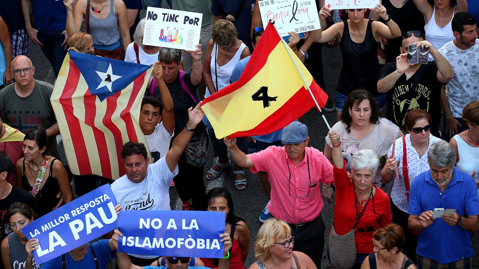 Barcelona dankt den Helfern