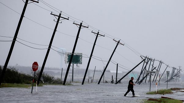 Harvey deixa dois mortos depois de chegar à costa texana Harvey deixa dois mortos depois de chegar à costa texana