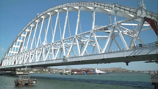 Russlands Krimbrücke: Meilenstein erreicht Russlands Krimbrücke: Meilenstein erreicht