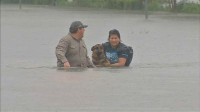Uragano Harvey: Houston sott'acqua, 2mila le persone soccorse