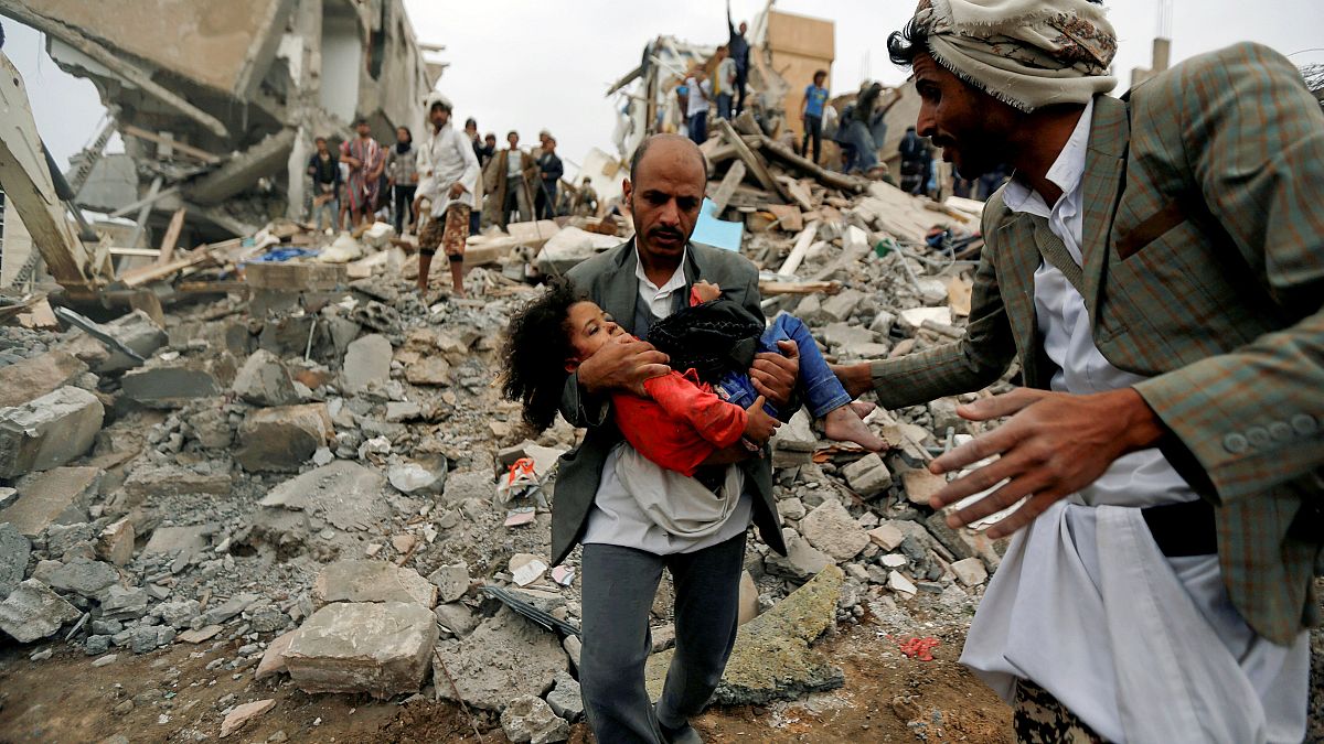 الإمارات تحذر من تصاعد الصراع بين صالح والحوثيين