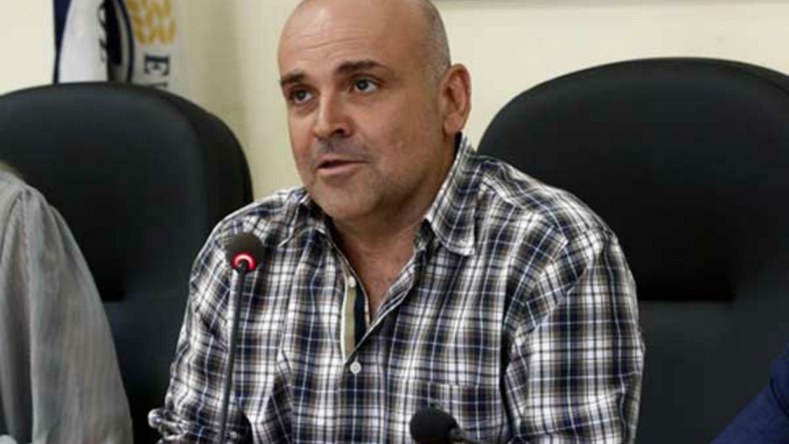 Επίθεση με μαχαίρι κατά του δημάρχου Ελευσίνας