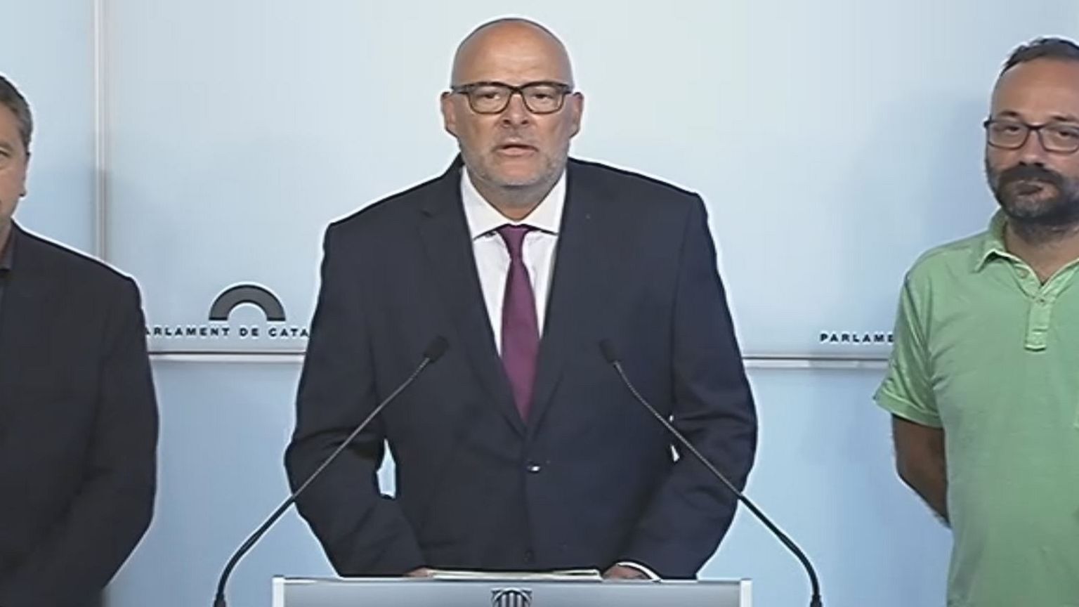 Los independentistas catalanes presentan en el Parlament la ley de desconexión de España