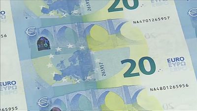 Euro dolar karşısında değer kazandı