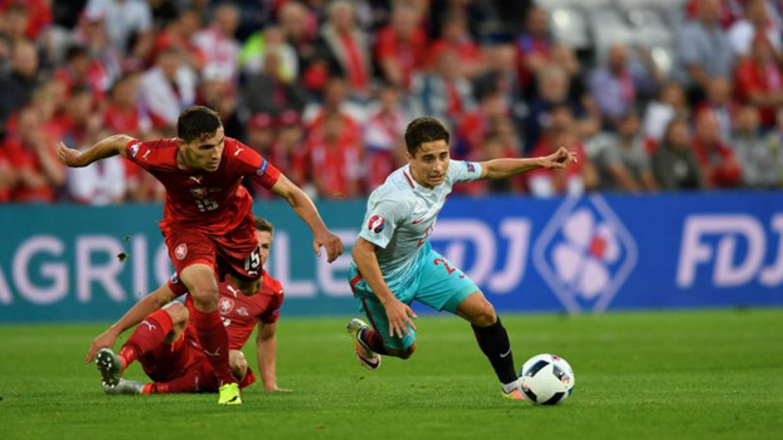 Emre Mor rekor transfer bedeliyle Celta Vigo'da