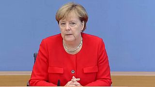 Menekültügy: Merkel súlyos következményekről beszélt