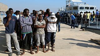 إنقاذ قرابة 500 مهاجر إفريقي في ليبيا