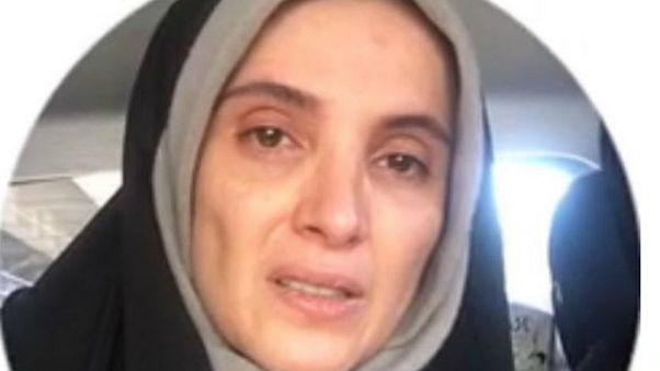 هنگامه شهیدی، روزنامه نگار ایرانی از زندان آزاد شد هنگامه شهیدی، روزنامه نگار ایرانی از زندان آزاد شد