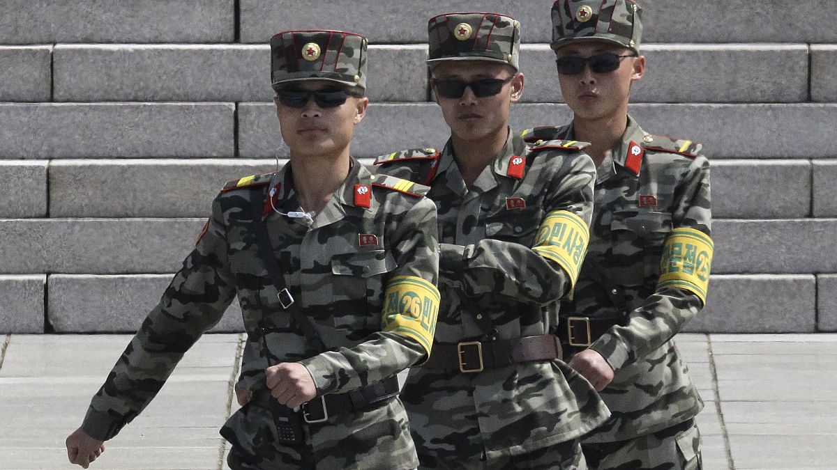 Image: North Korea soldiers
