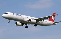 Heathrow: megtagadta a pilóta, hogy menedékkérőt deportáljon