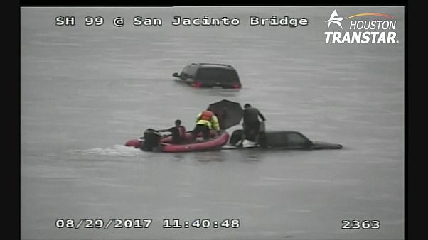 Spektakuläre Rettungsaktionen in Houston Spektakuläre Rettungsaktionen in Houston