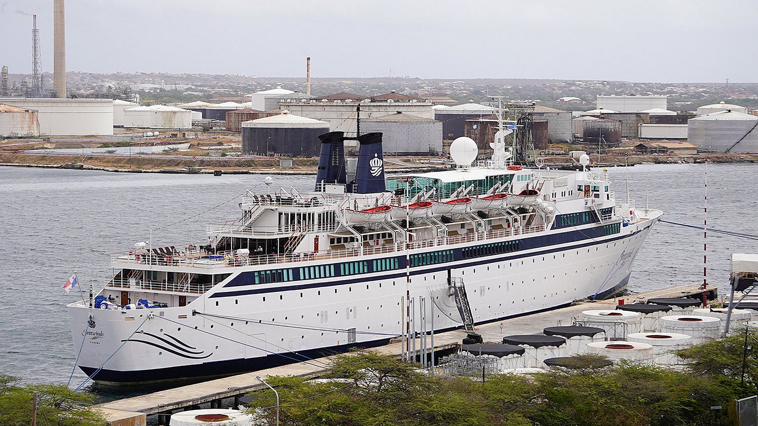 Image: SMV Freewinds