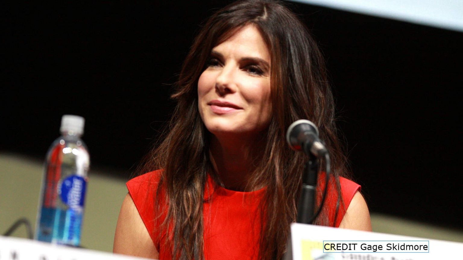 Heldin auf Twitter: Sandra Bullock spendet 1 Mio. Dollar für Flutopfer