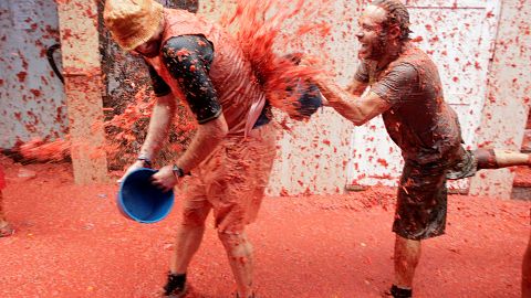 Spain's annual 'Tomatina' fight draws thousands