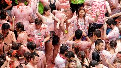 Die Valencianer greifen zu den Tomaten: Tomatina-Festival in Buñol