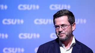 CSU-"Superman": Karl-Theodor zu Guttenberg (45) macht Witze über Gerhard Schröder