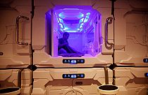 Passageiros fazem sesta em "cápsulas" antes de voar