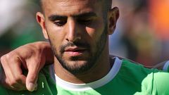 محرز يغادر المعسكر التدريبي لمنتخب الجزائر بإتجاه برشلونة لحسم صفقة انتقاله